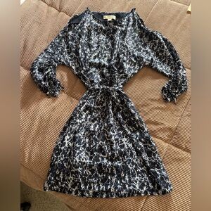Michael Kors Navy Blue, Black & White Cold Shoulder Dress W/tie belt NWOT Size S